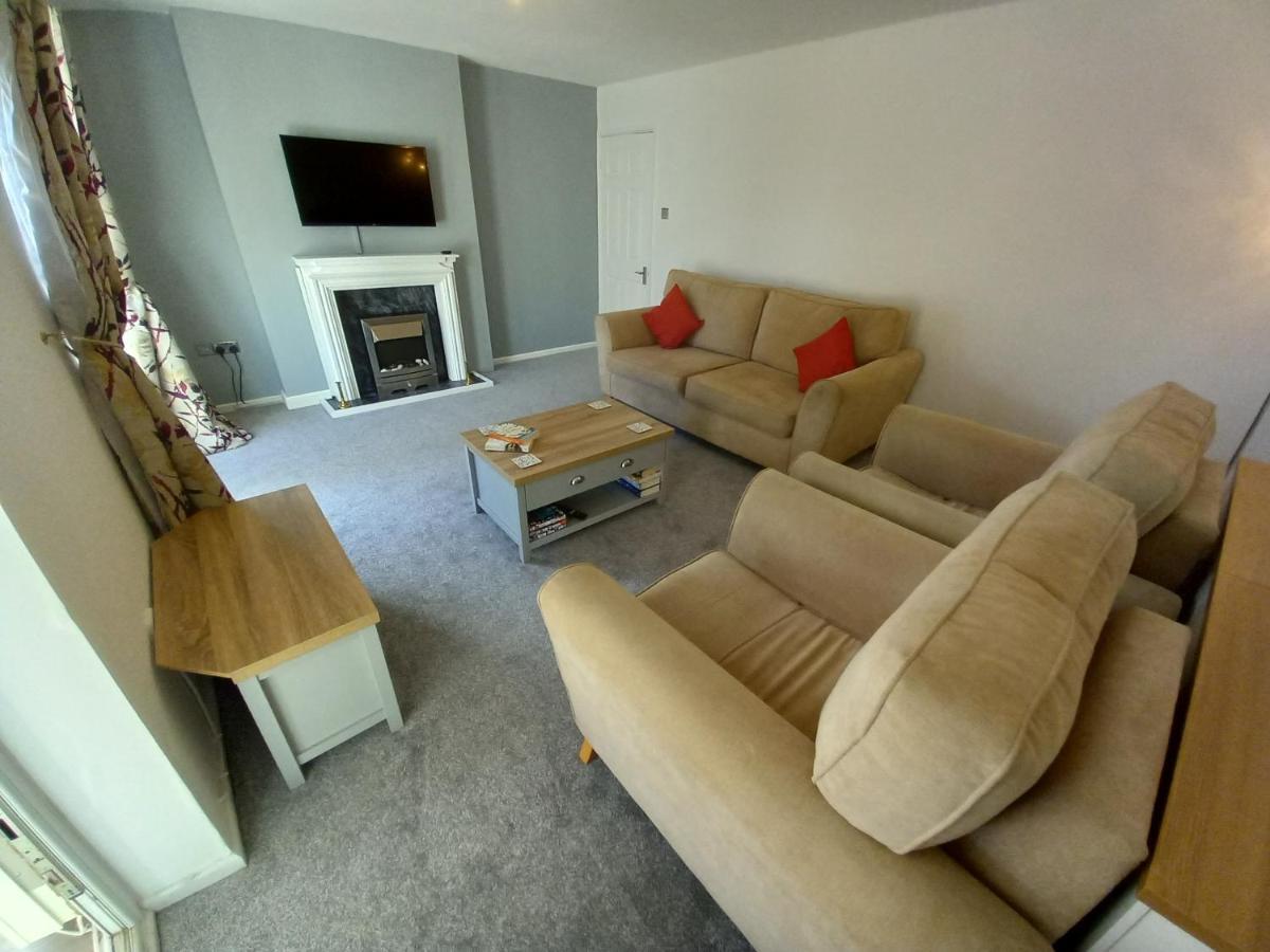 Leominster 3 Bedroom House Parking Garden Private Exterior foto
