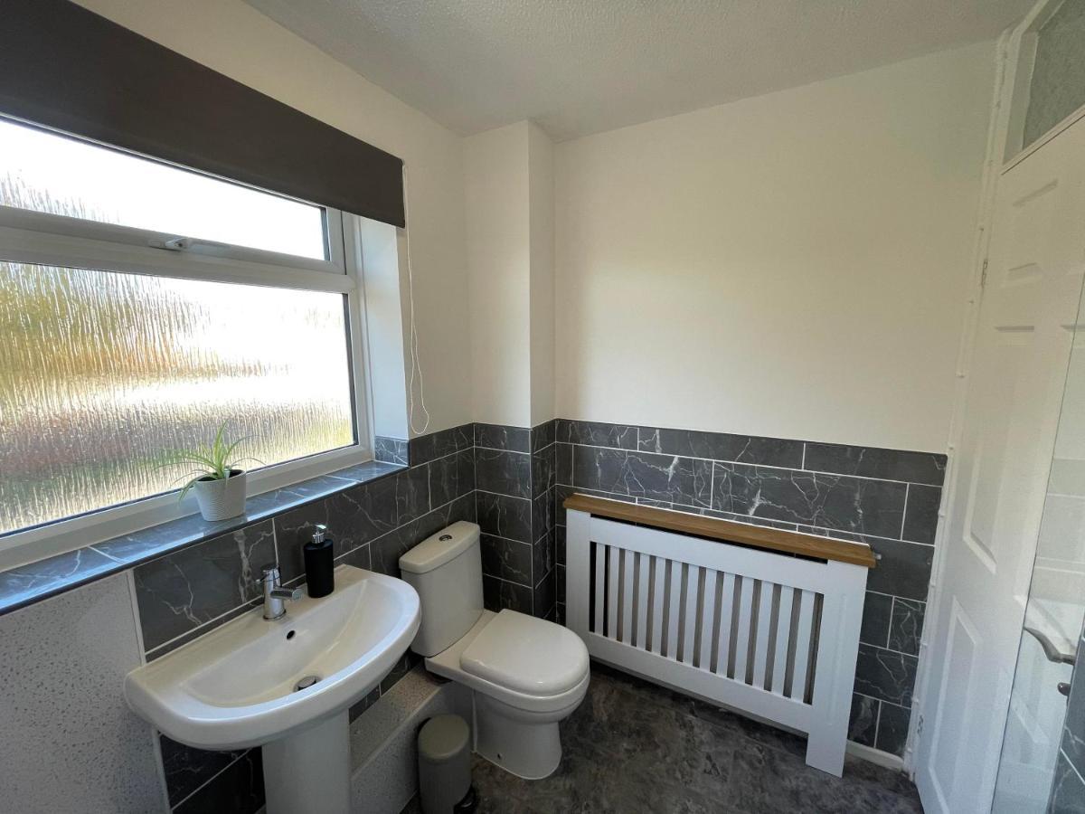 Leominster 3 Bedroom House Parking Garden Private Exterior foto