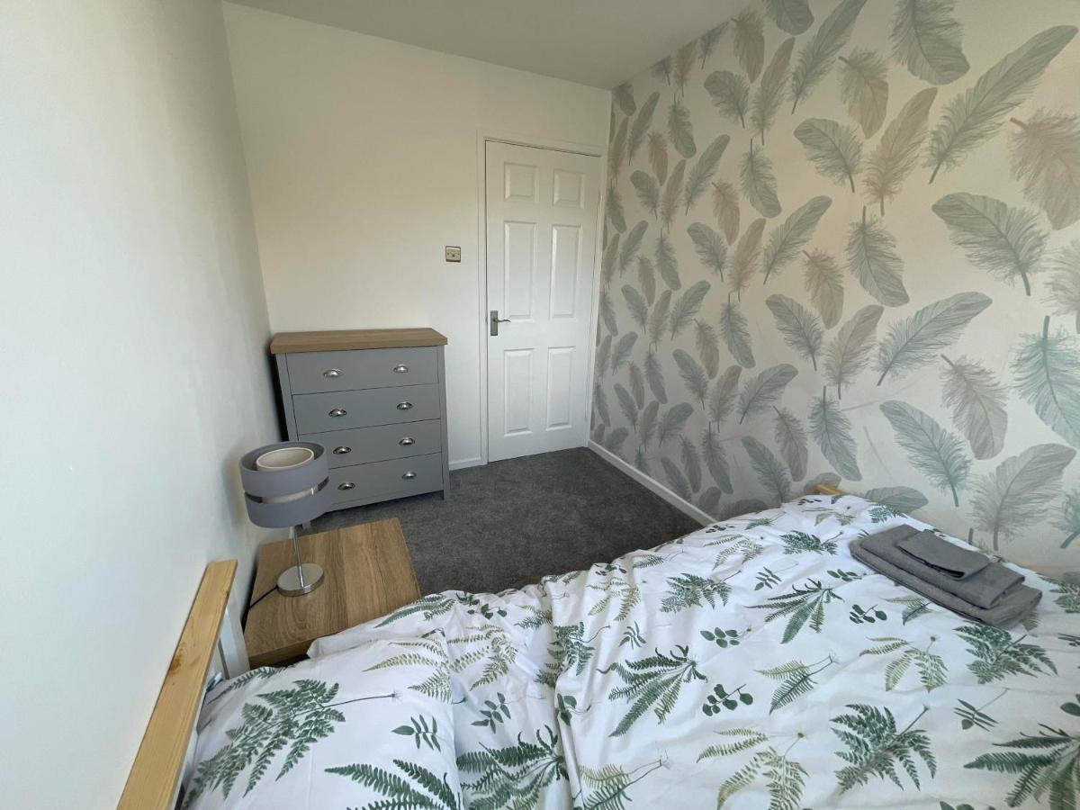 Leominster 3 Bedroom House Parking Garden Private Exterior foto